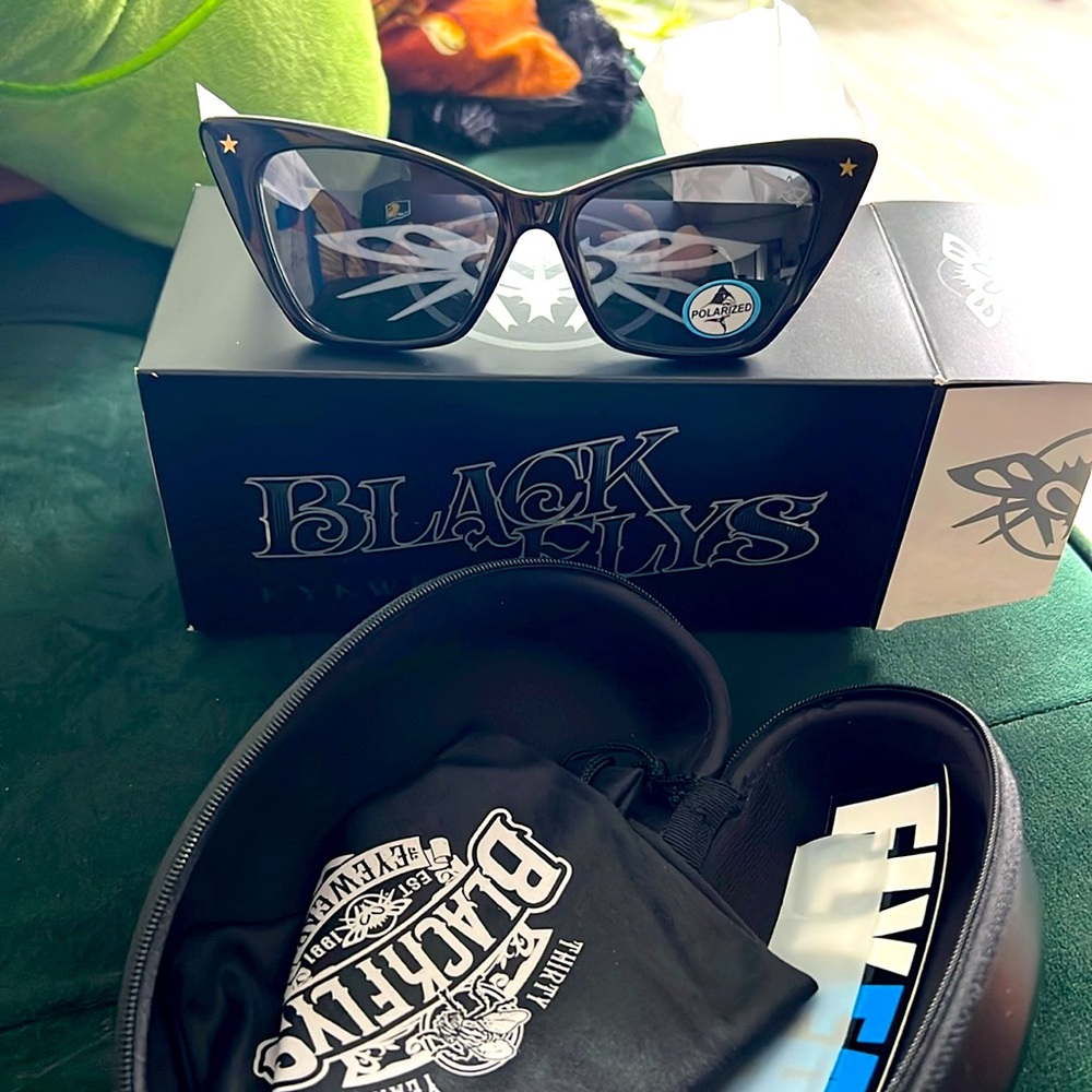 Black Flys Fly Kitten Glasses